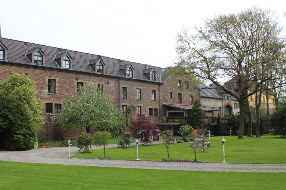 Landhaus Danielshof Bedburg Bagian luar foto